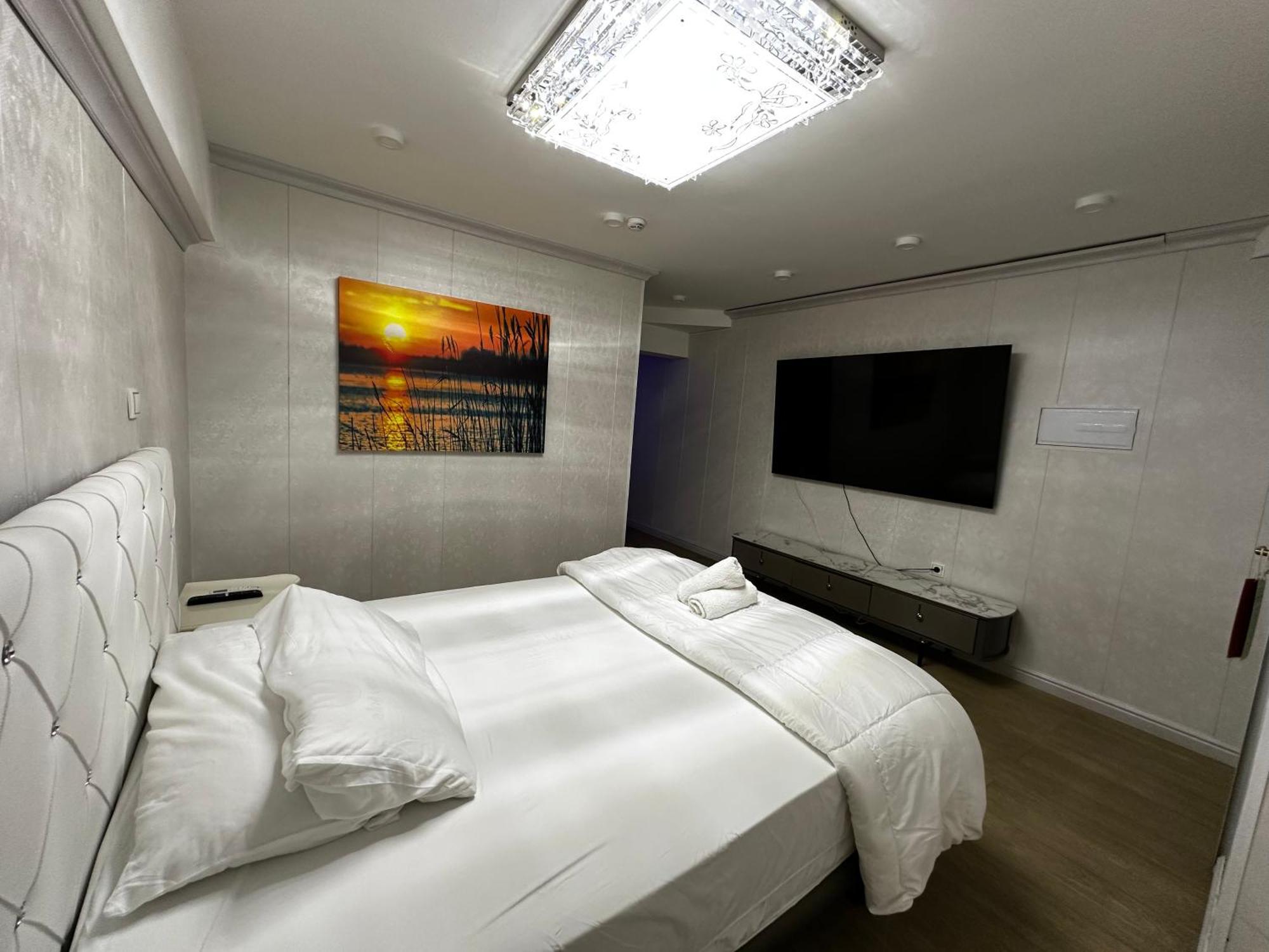 Hotel Aviacion Manises Exterior foto